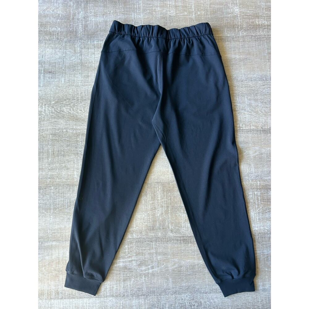 Lululemon On the Fly Jogger Luxtreme Womens 8 NWT Black Travel Athleisure - Picture 4 of 10